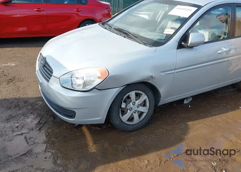 2010 Hyundai Accent Gls z USA, uszkodzony, nr VIN KMHCN4AC6AU428708